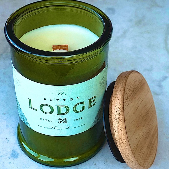 DW HOME CANDLE WOODLAND MOSS RICHLY SCENTED - Picture 1 of 3